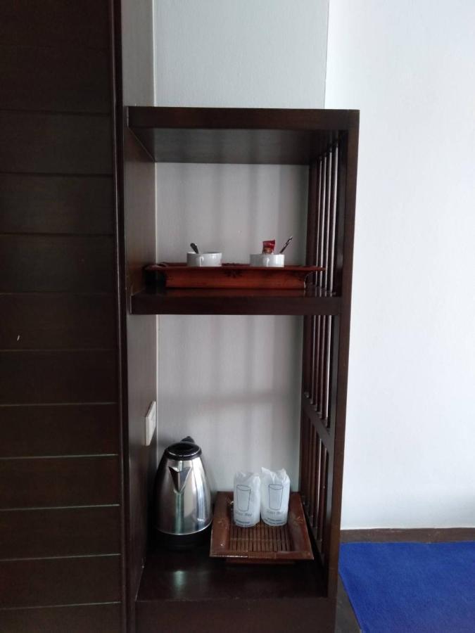 Grand Phranakhon Hotel Аюттхая Экстерьер фото